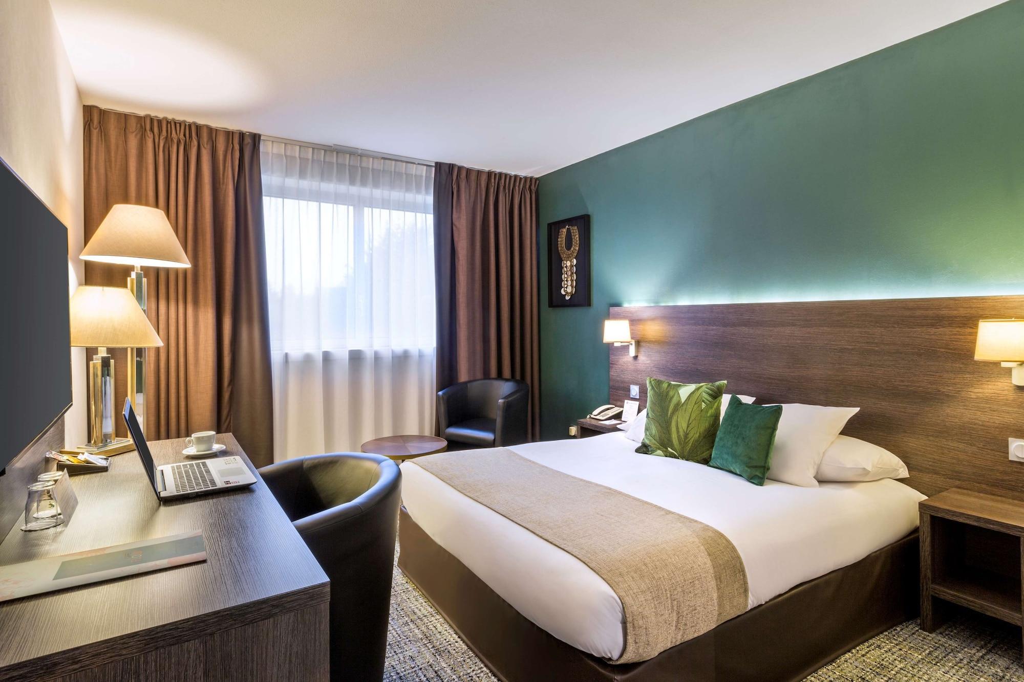 Best Western Plus Hotel Admiral La Tour-de-Salvagny Exterior photo