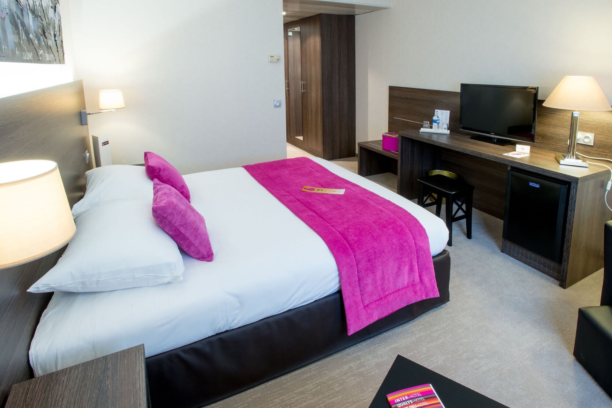 Best Western Plus Hotel Admiral La Tour-de-Salvagny Exterior photo